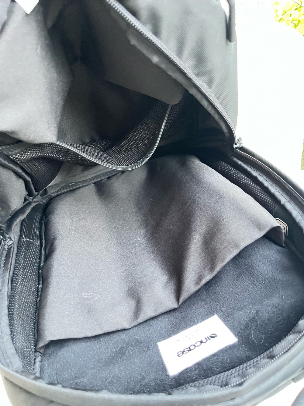 Incase grey backpack - Picture 7 of 11